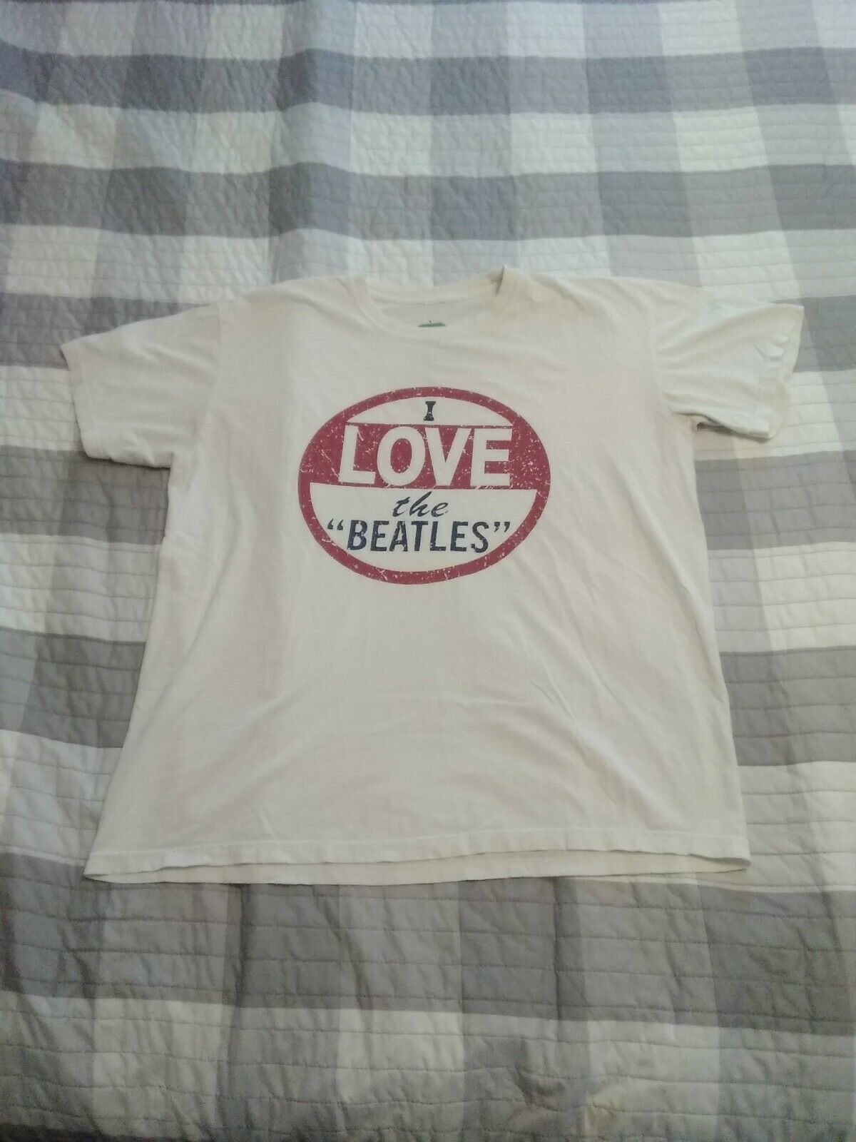 I Love the Beatles 2011 Apple Corp.T-Shirt Size Large Made in the UK 100% Cotton